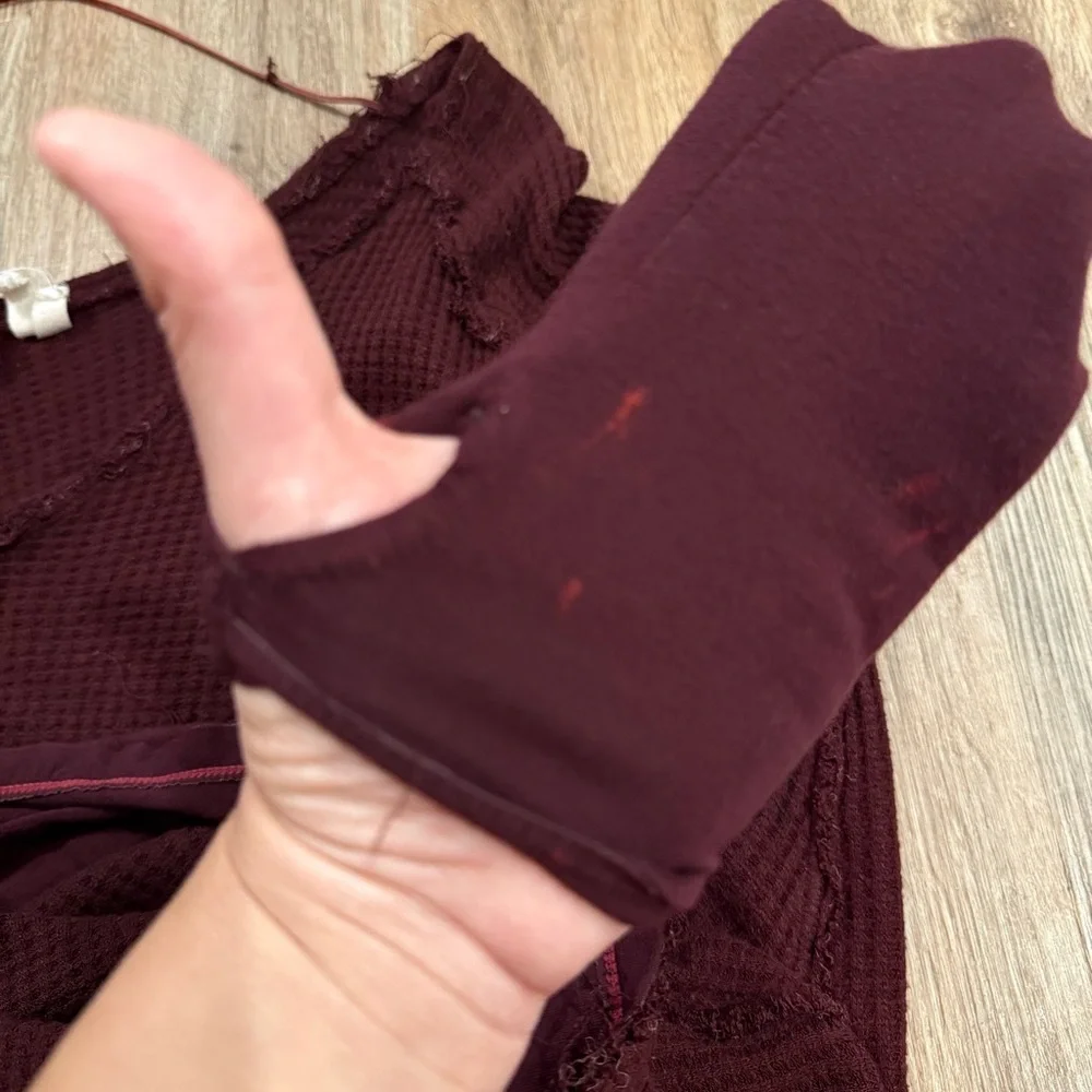 Free People We The Free Waffle Knit Tunic Women’s Med Burgundy Oversized FLAW - Picture 6 of 14